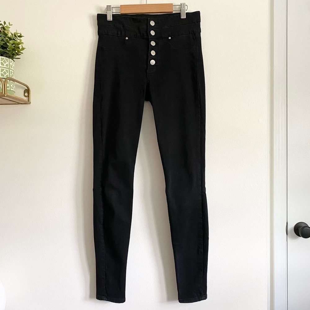 Abercrombie & Fitch Signature High Rise Super Skinny Jeans in Black